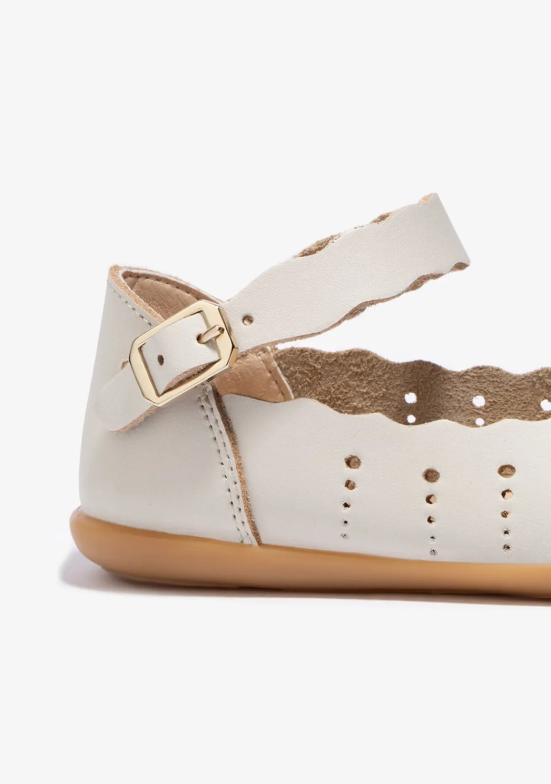 Conguitos Bailarinas Ondas Hebilla Beige^ Zapatos De Ceremonia|Bailarinas
