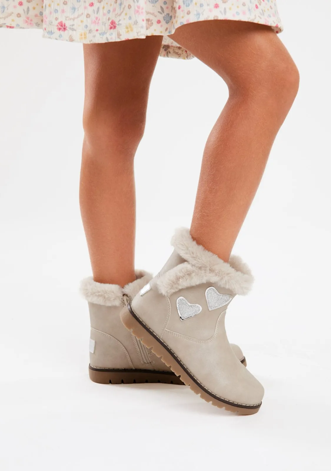 Conguitos Botas De Felpa Beige Con Corazones^ Botas|Botas